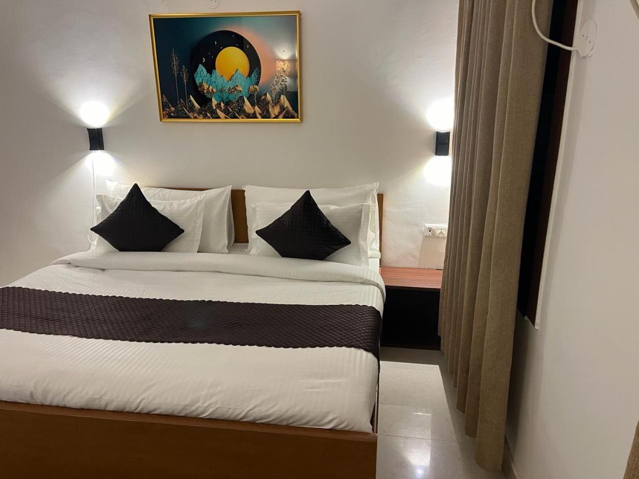 Aura Luxury Studio I Couple Friendly I Near Golf Course Road, Sector 57, Ґурґаон Екстер'єр фото