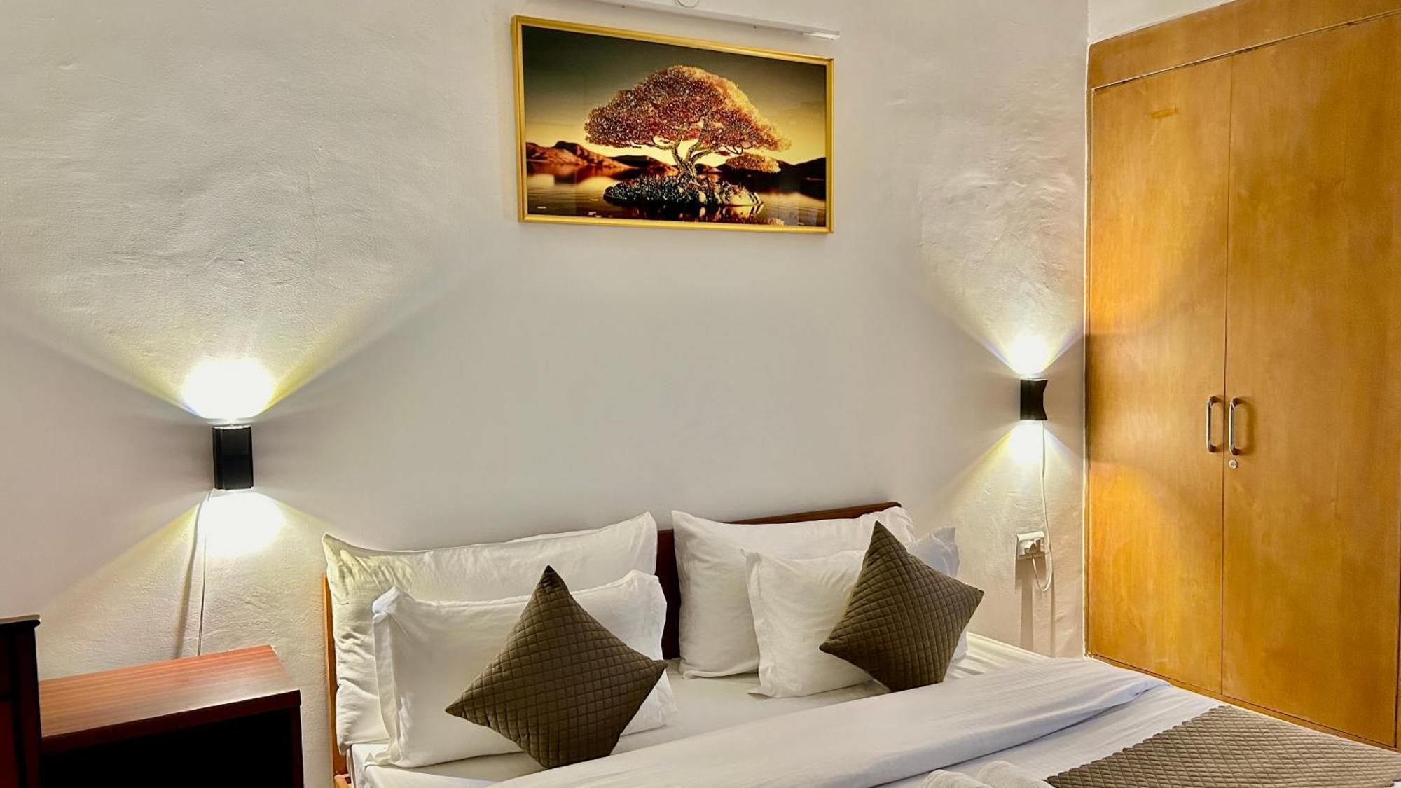 Aura Luxury Studio I Couple Friendly I Near Golf Course Road, Sector 57, Ґурґаон Екстер'єр фото
